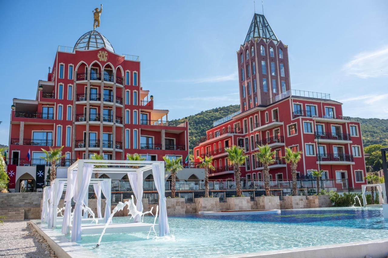 Alchemist Residence Von Goldenburg Belashtitsa Εξωτερικό φωτογραφία