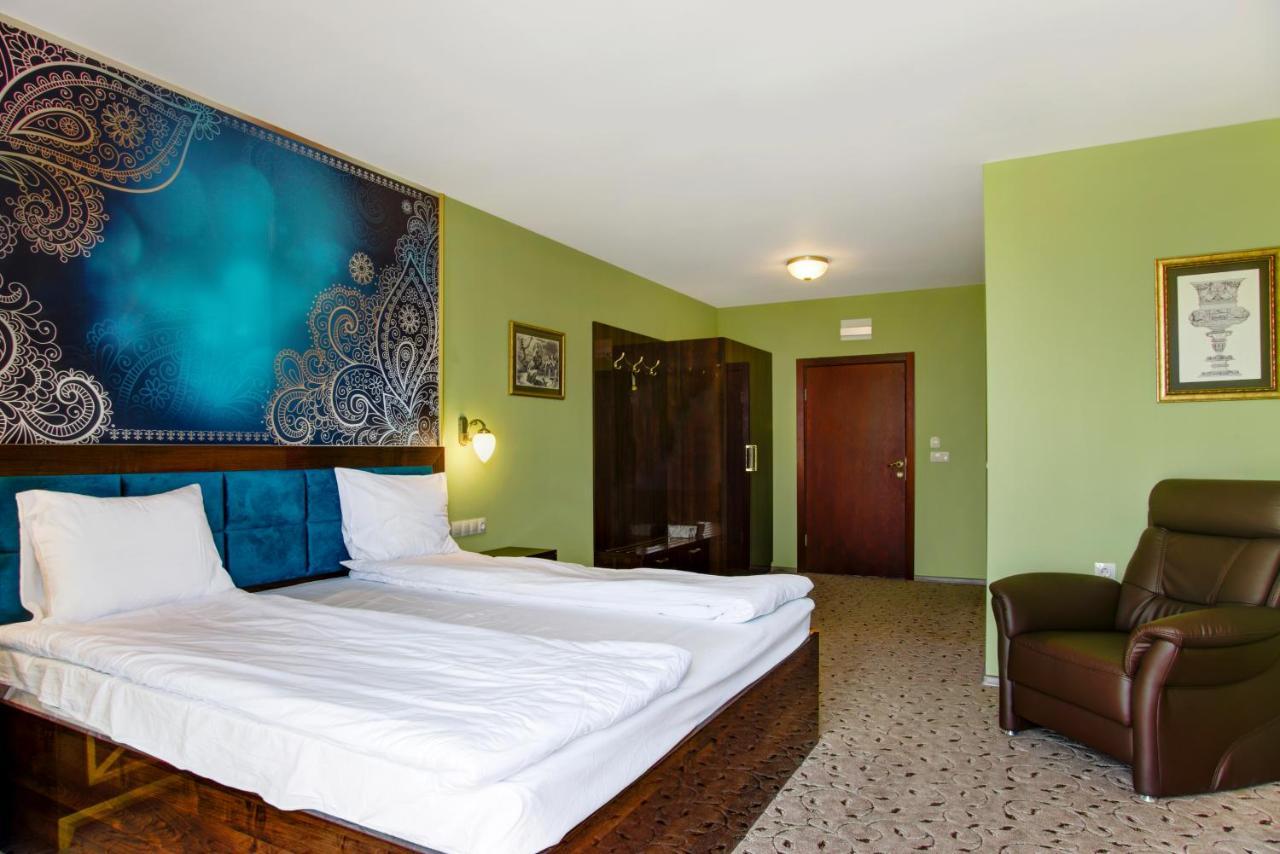 Alchemist Residence Von Goldenburg Belashtitsa Εξωτερικό φωτογραφία