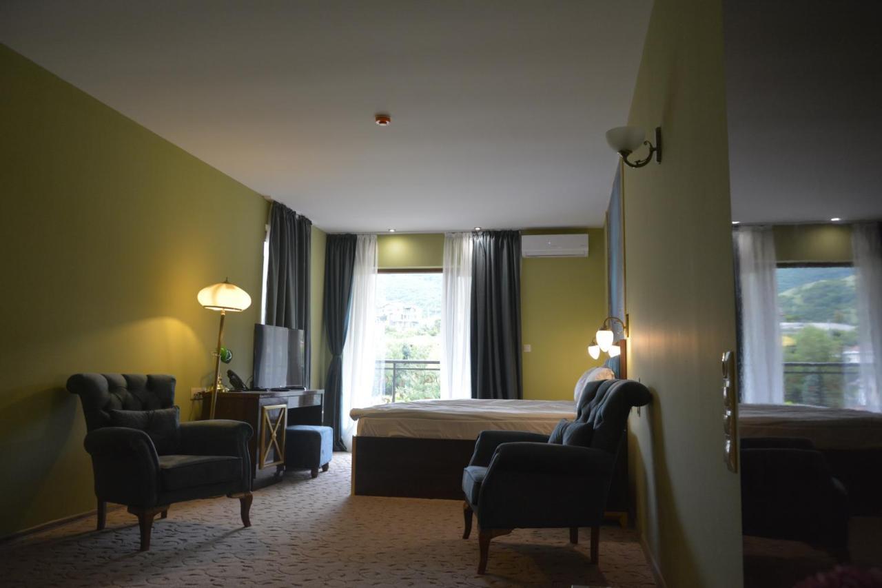 Alchemist Residence Von Goldenburg Belashtitsa Εξωτερικό φωτογραφία