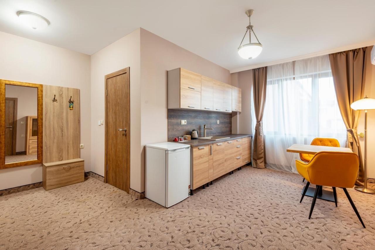 Alchemist Residence Von Goldenburg Belashtitsa Εξωτερικό φωτογραφία