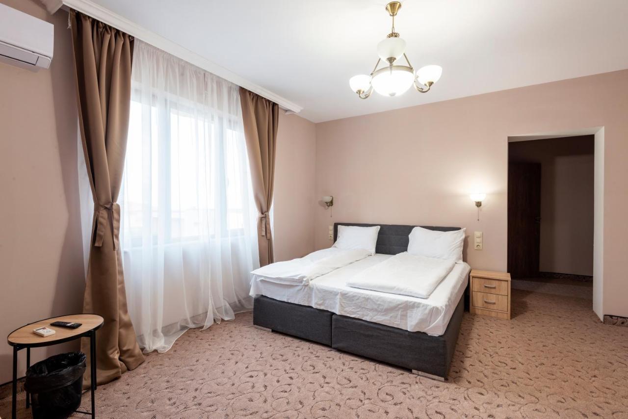 Alchemist Residence Von Goldenburg Belashtitsa Εξωτερικό φωτογραφία