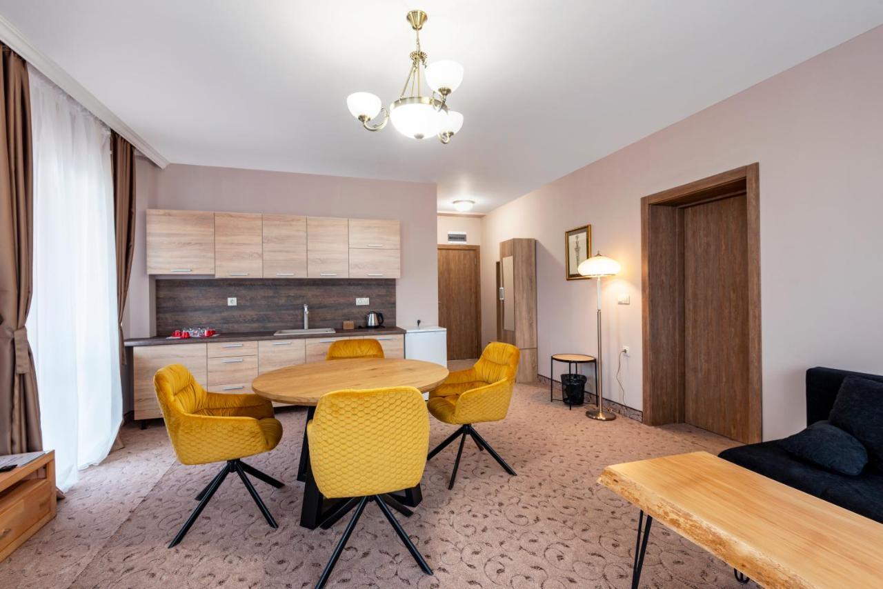 Alchemist Residence Von Goldenburg Belashtitsa Εξωτερικό φωτογραφία