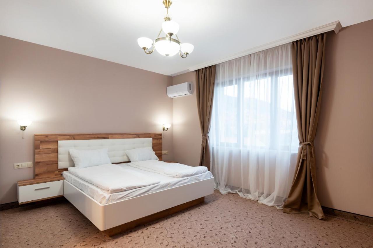 Alchemist Residence Von Goldenburg Belashtitsa Εξωτερικό φωτογραφία